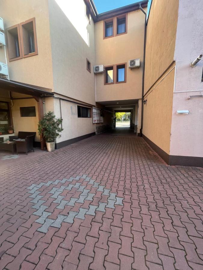 Pension Cleopatra Targu Mures Exterior photo