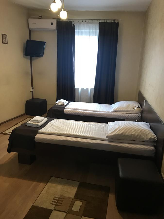 Pension Cleopatra Targu Mures Exterior photo