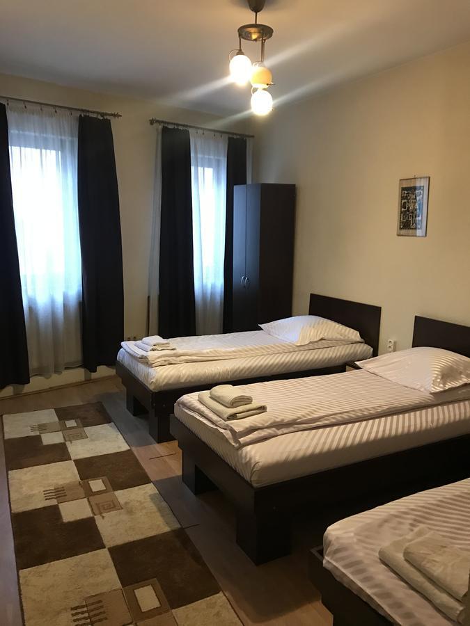 Pension Cleopatra Targu Mures Exterior photo